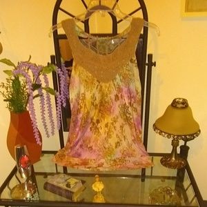 Bundle 2 for $25"GABRIELLA ROCHA TOP!